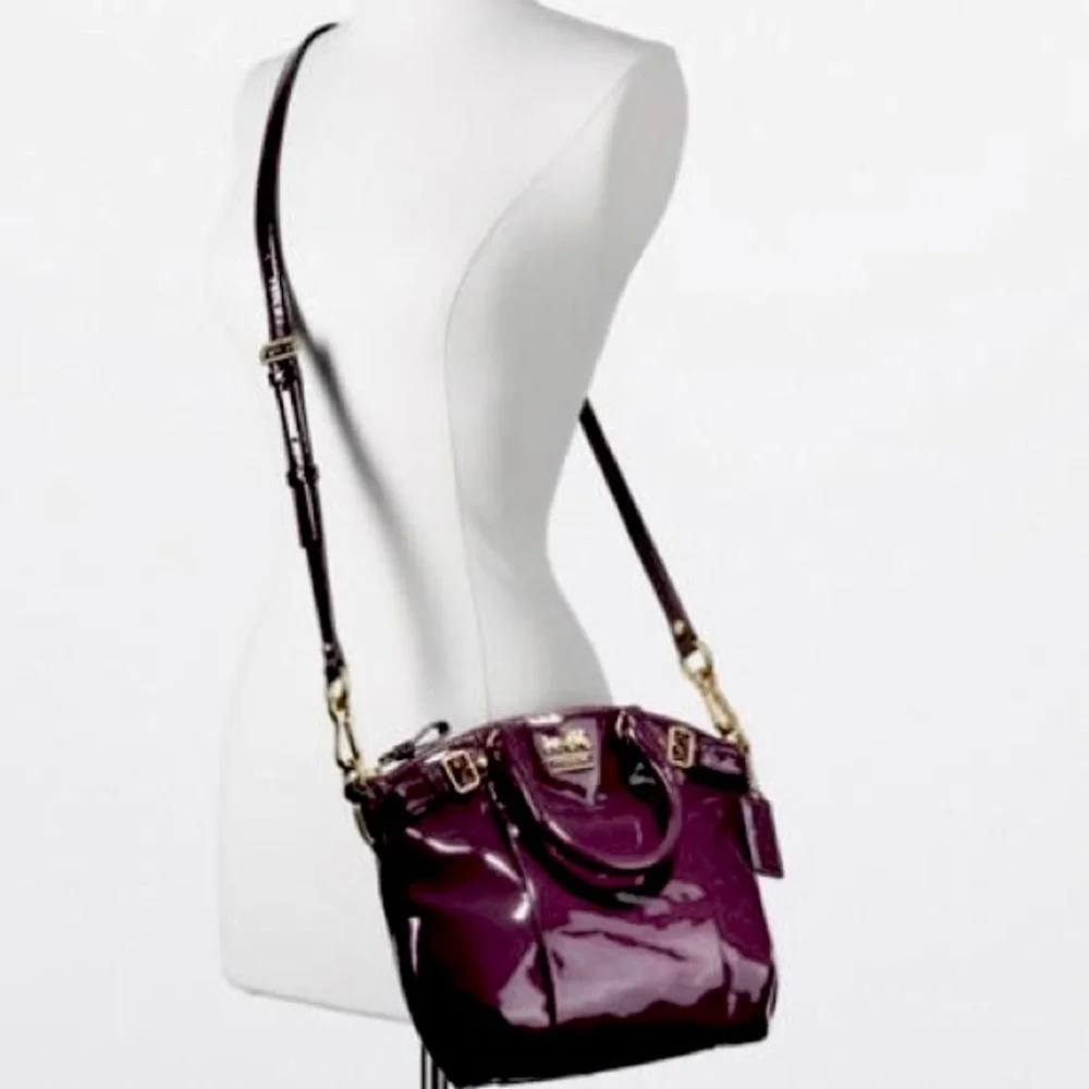 ❌SOLD❌ RARE Coach Plum Madison Patent Leather Lindsey Satchel EUC - Picture 2 of 15